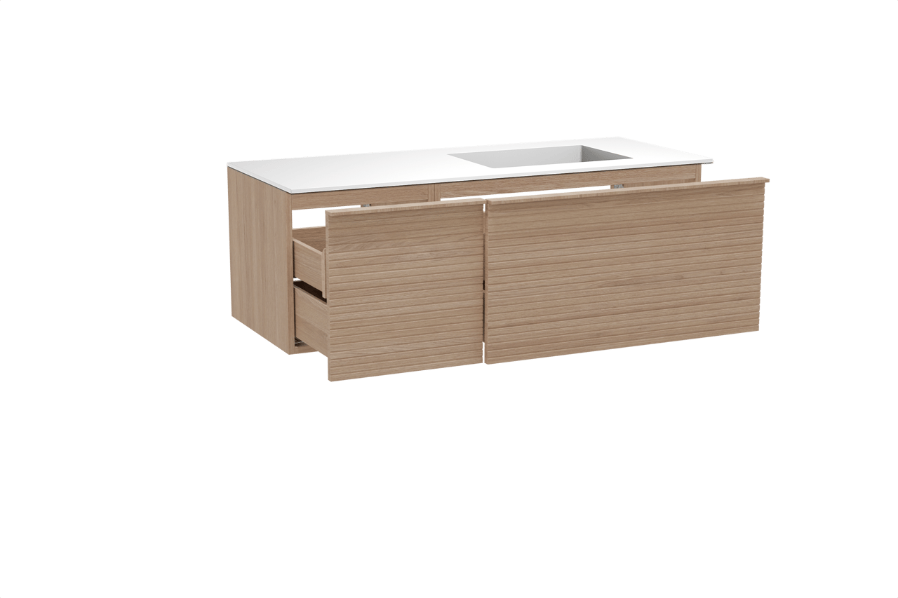 Balmani Forma zwevend badmeubel 135 x 55 cm naturel eiken met Tablo Stretto asymmetrisch rechtse wastafel in solid surface mat wit, Horizontale symmetrische rechte ribbel