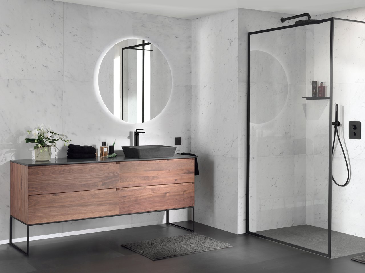 Balmani Framed Walk-In-Dusche 120 x 210 cm Klarglas matt schwarzes Profil