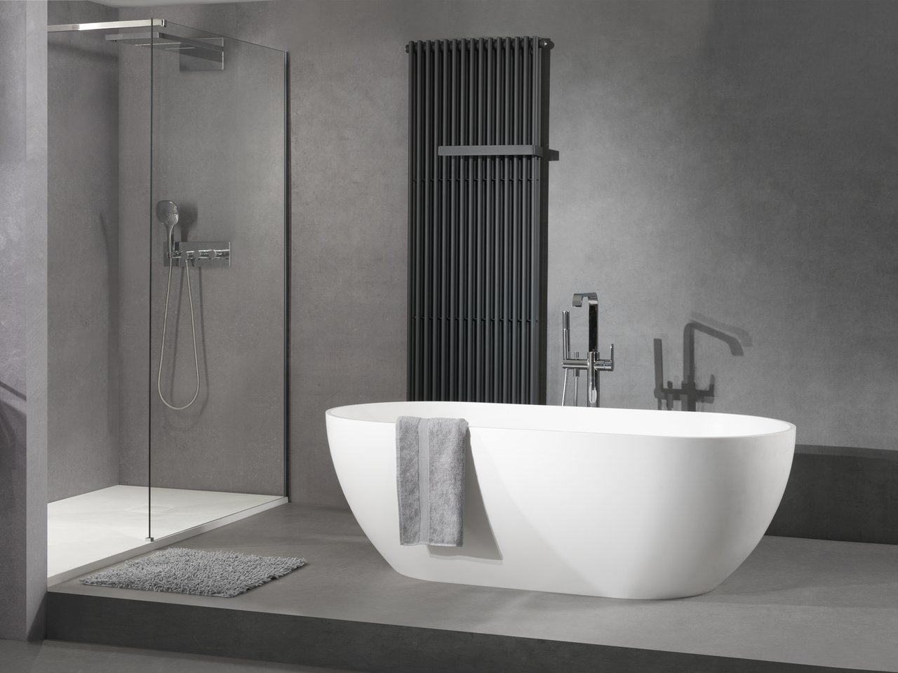 Luca Varess Monterosi oval freistehende Badewanne, 169 x 80 cm, Solid Surface, weiß matt