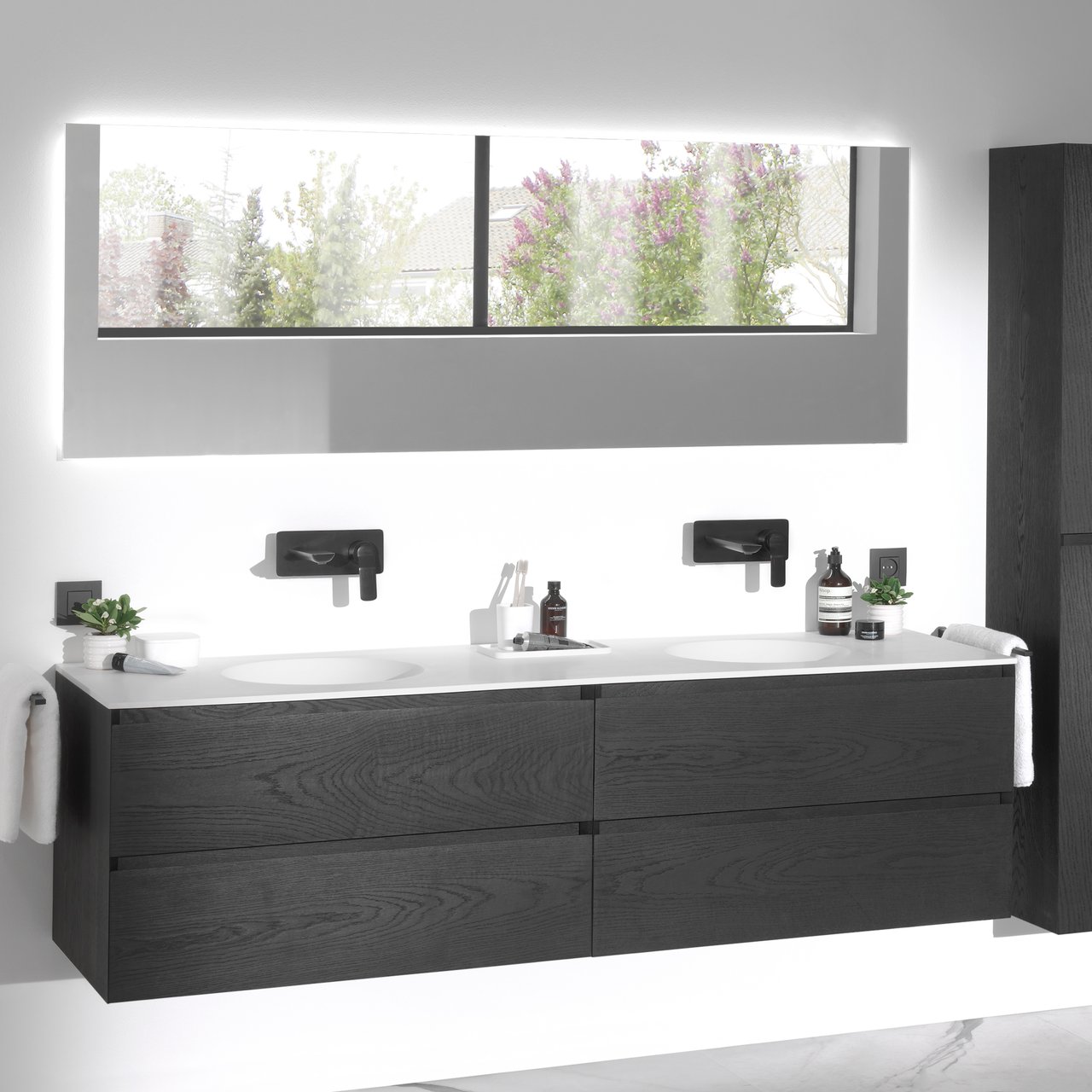 Balmani Giro rechthoekig badkamerspiegel 180 x 65 cm met spiegelverlichting en anti-damp