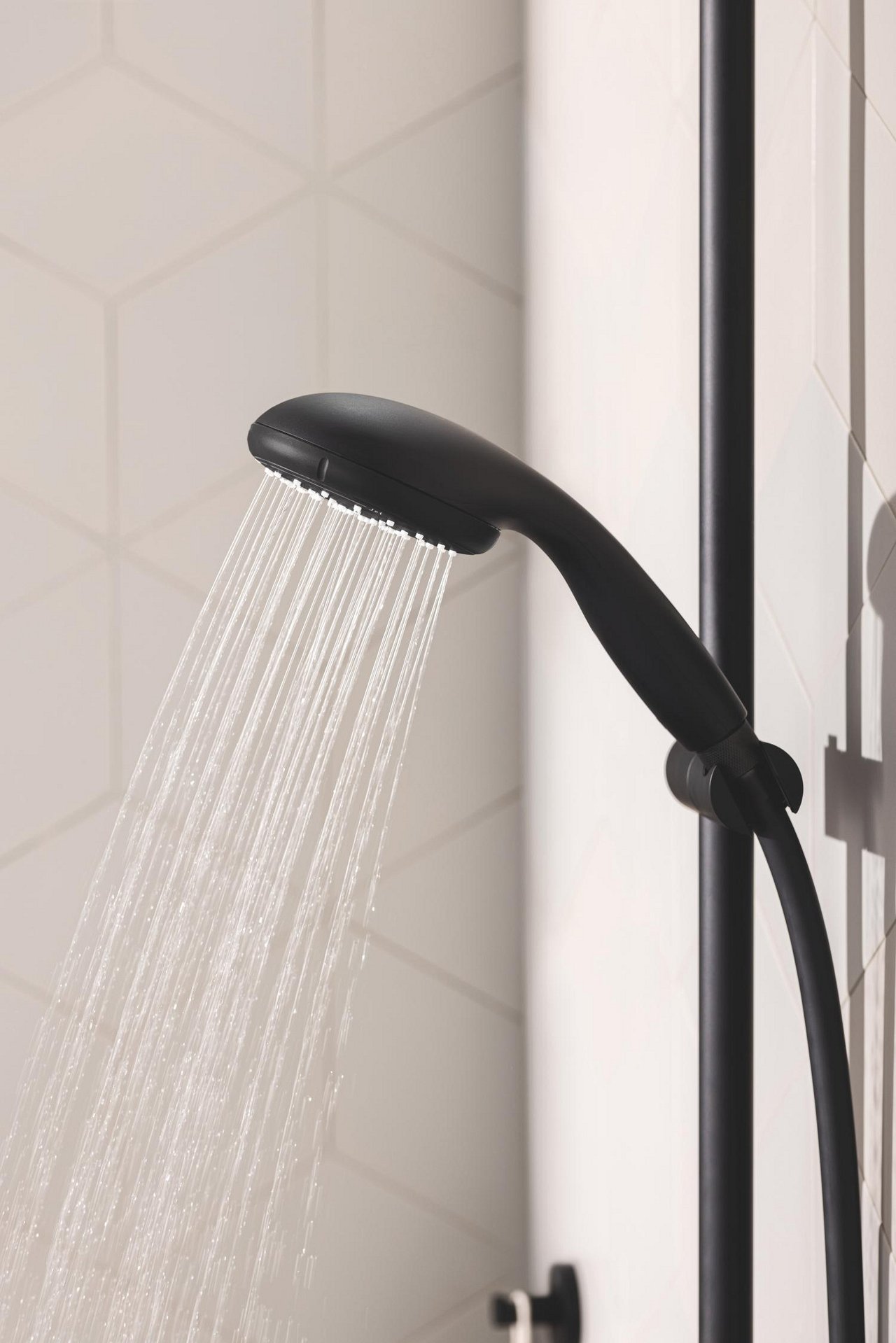Grohe Vitalio Start Regendusche Duschsystem mit Thermostatbatterie: Wandmontage, Schwarz Matt