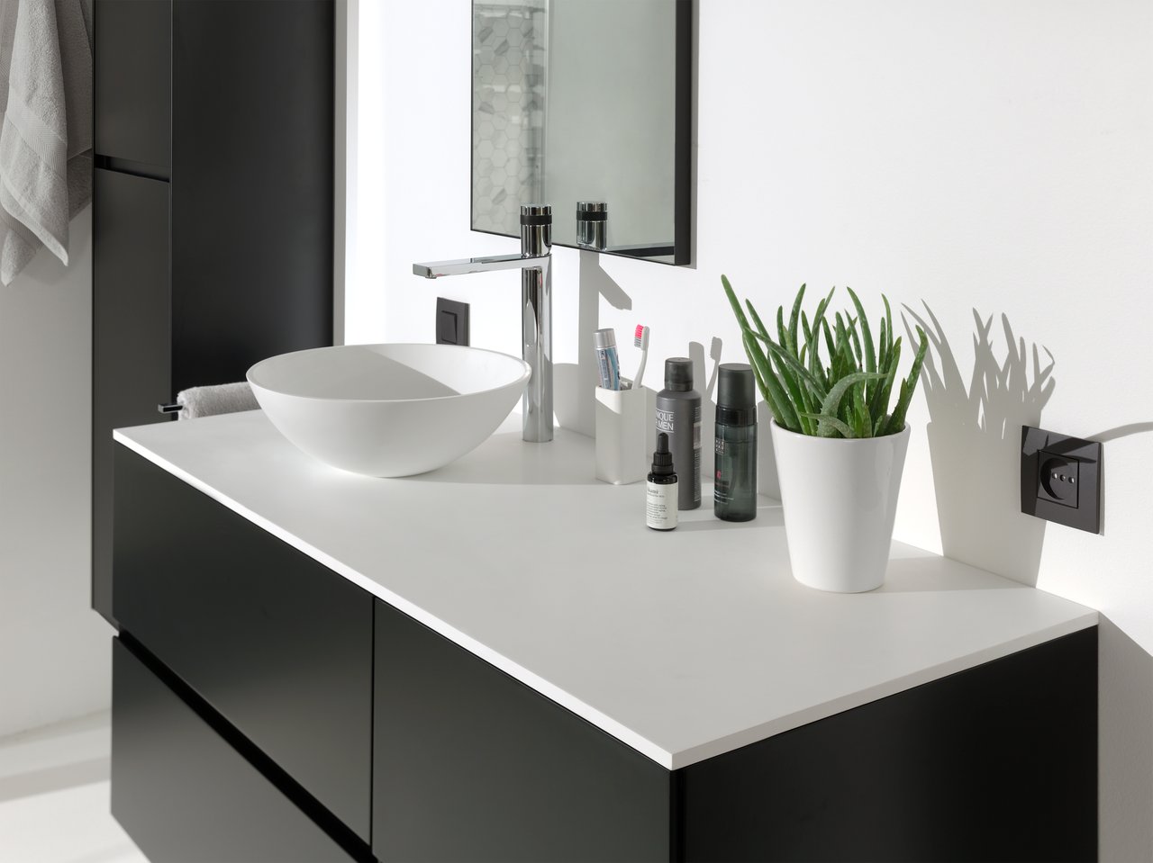 Storke Tavola Einzel- oder Doppelwaschtischplatte, Solid Surface matt, 120 x 46 cm