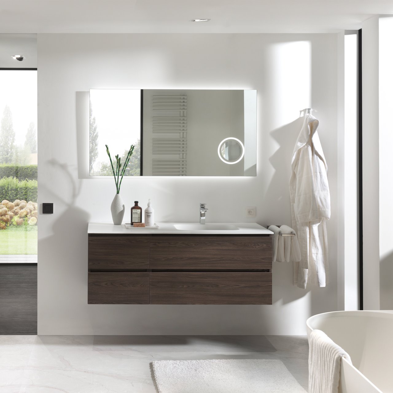 Balmani Giro rechthoekig badkamerspiegel 135 x 70 cm met spiegelverlichting en anti-damp