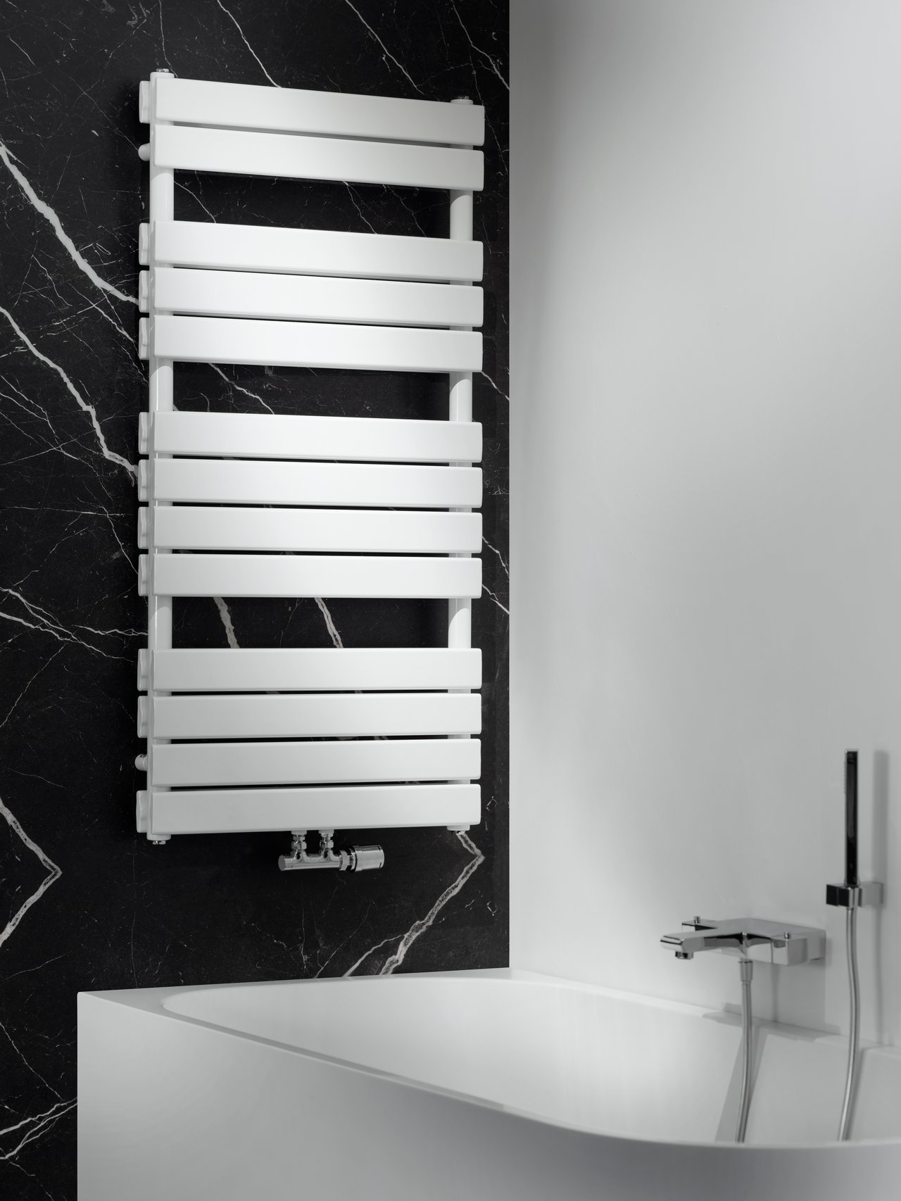 Vipera Vulcan Doppelhandtuchheizkörper: 60 x 123 cm, Zentralheizung, Weiß matt, Seiten- & Mittelanschluss, 1.317W