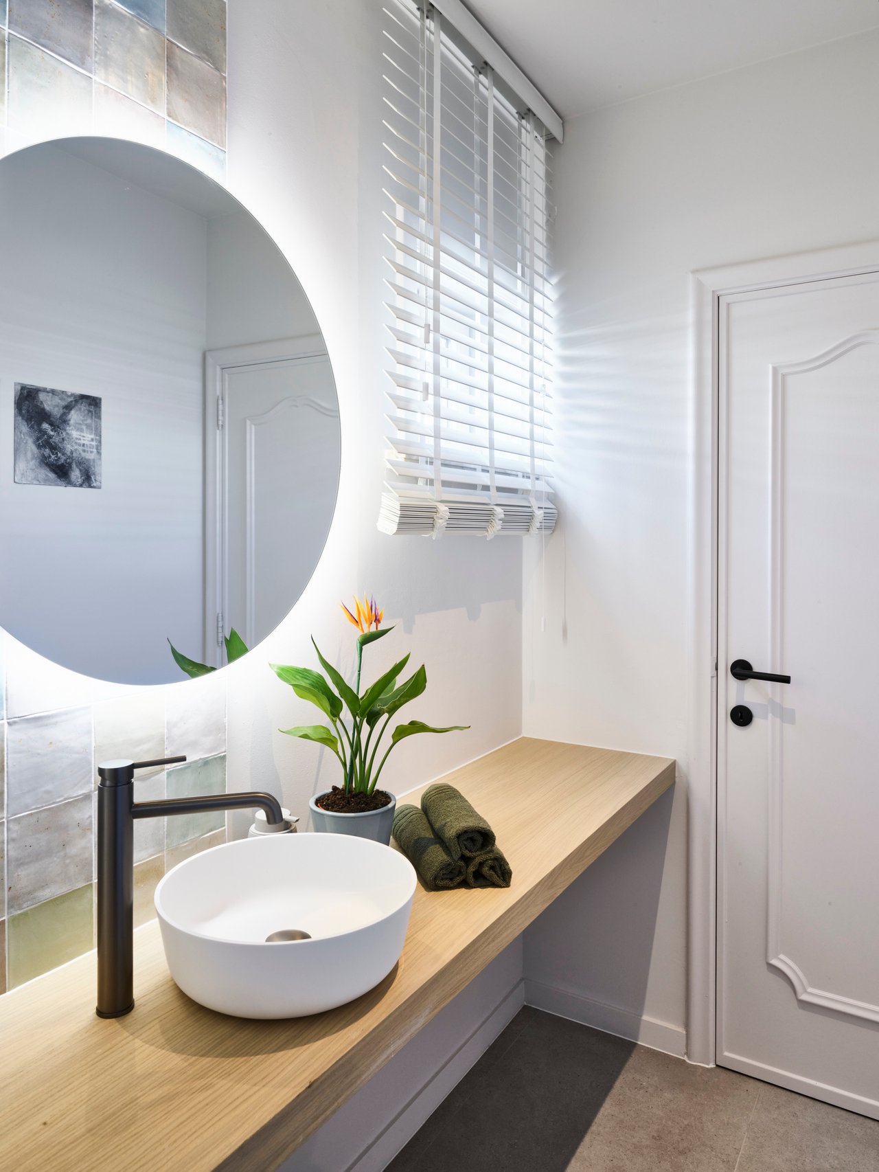 Storke Disc rond badkamerspiegel Ø 80 cm met spiegelverlichting