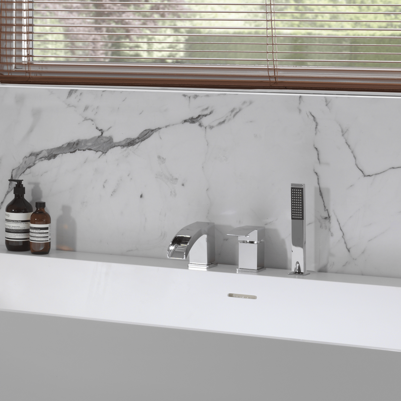 Blaufoss Rucella robinet de bain sur gorge 3 trous avec douchette chrome brillant