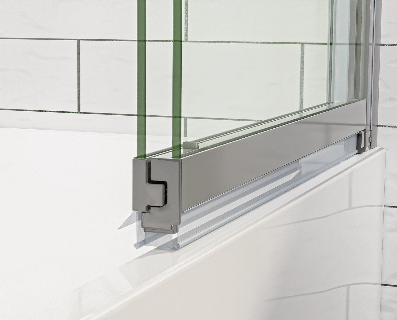 Luca Varess Vetras erweiterbare Badewannenaufsatz 100 cm, Klarglas, Silber Profil