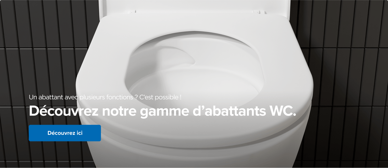 Gros plan sur une lunette de toilette blanche avec le texte « Plusieurs fonctions dans un abattant WC ? Aucun problème ! » et un bouton bleu. Découvrez l’assortiment de x²o badkamers.