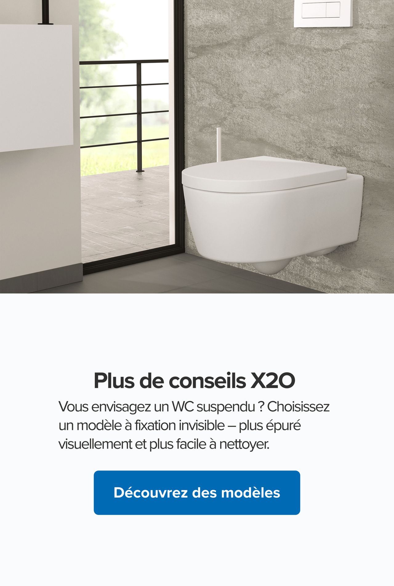 Une toilette suspendue blanche au design arrondi, installée sur un mur brut en béton, avec une brosse WC blanche. Une touche industrielle de x²o badkamers.
