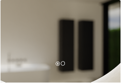  Ein Badezimmerspiegel mit integrierter Anti-Beschlag-Funktion, mit unscharfem Hintergrund, der eine Badewanne und schwarze Heizkörper zeigt – moderne Technik von X²O badkamers.