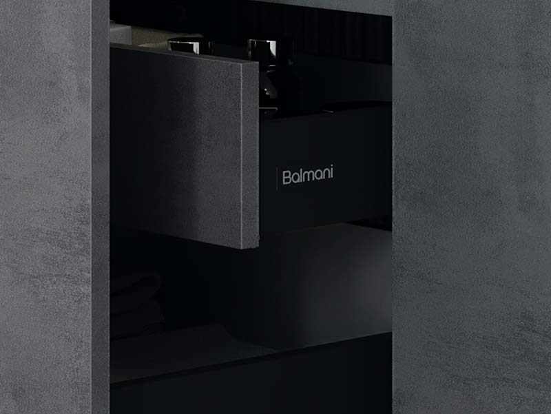 Open lade van een modern grijs badkamermeubel met soft-close systeem en ruime opbergruimte.