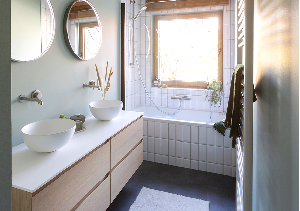 Pastellgrün & Klare Formen: Stilvolle Badgestaltung