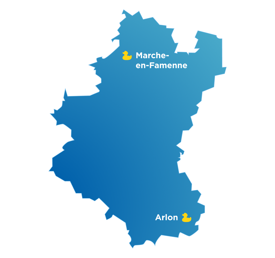 Carte bleue de la province du Luxembourg avec les showrooms x²o salles de bains à Marche-en-Famenne et Arlon.