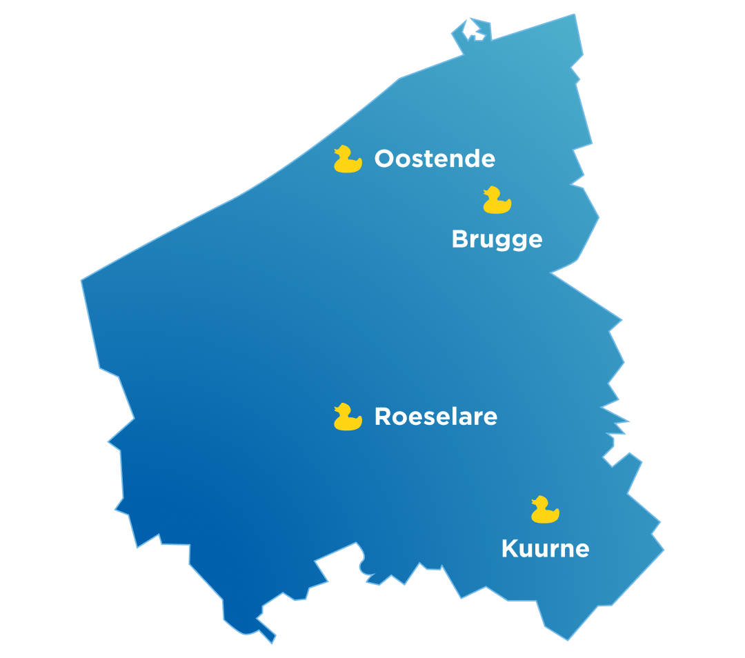 Blauwe kaart van West-Vlaanderen met x²o badkamers showrooms aangeduid in Oostende, Brugge, Roeselare en Kuurne.