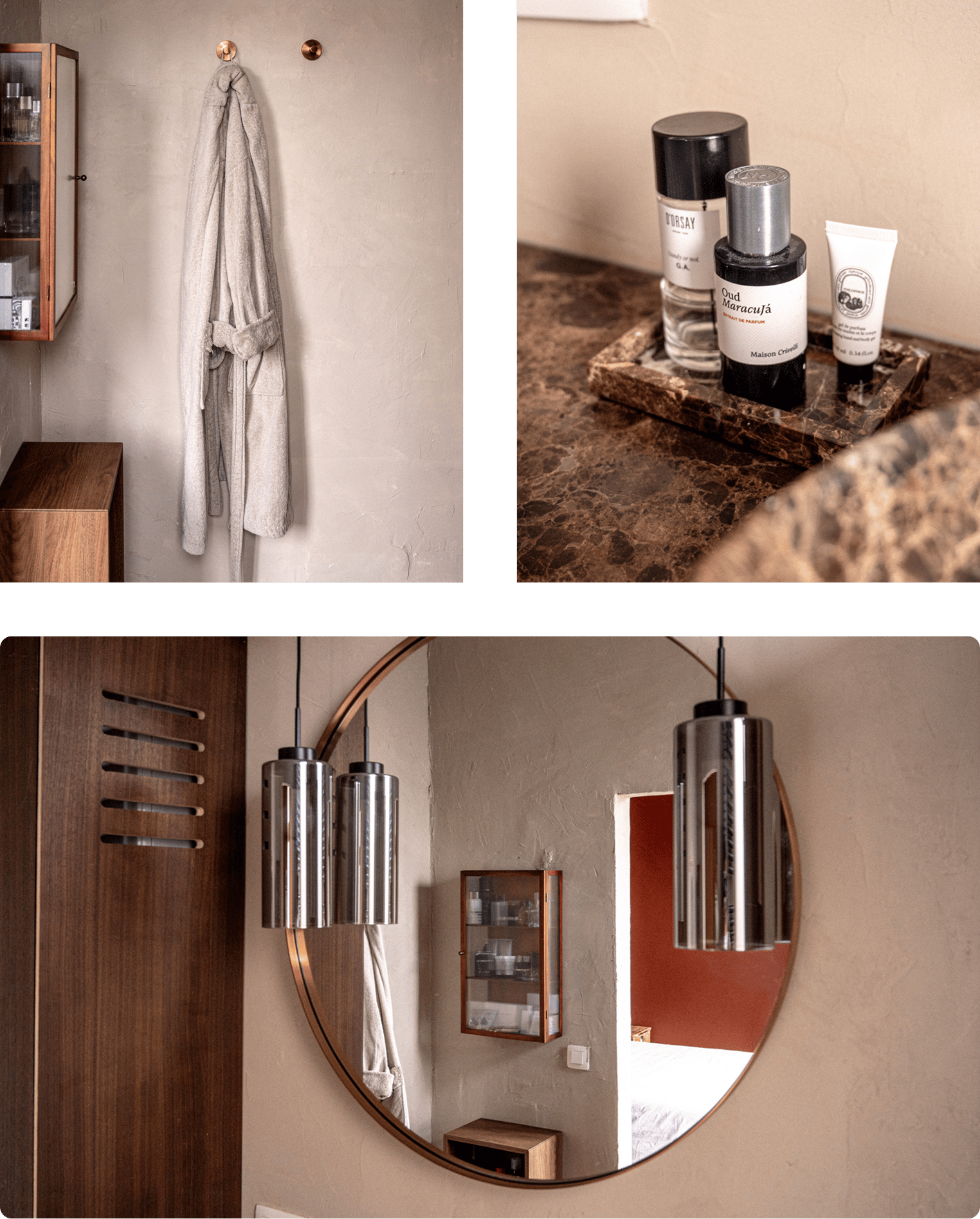 Moderne badkamer met ronde spiegel, stijlvolle hanglampen, opgehangen badjas en marmeren wastafelblad met verzorgingsproducten – X2O badkamers