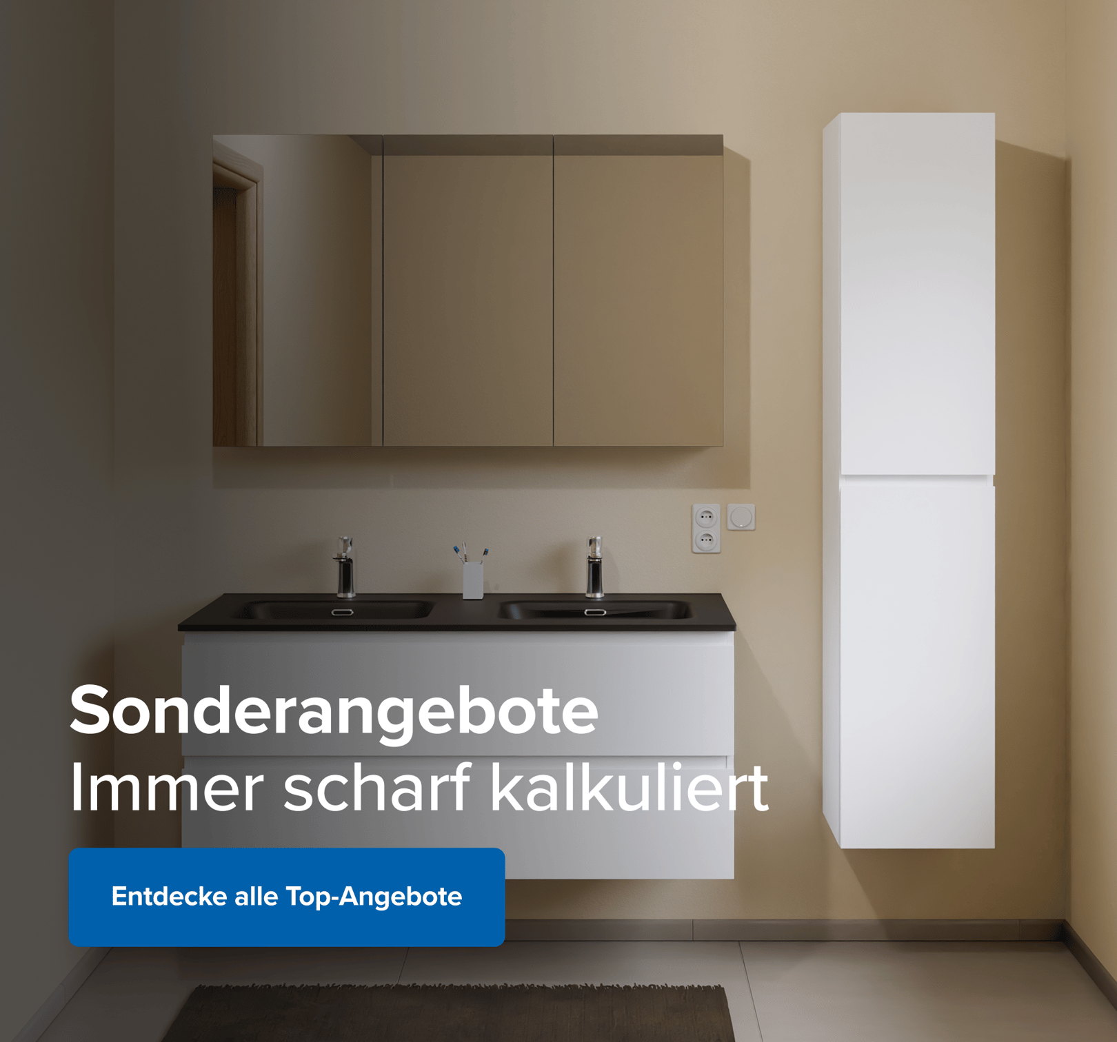 Breites Bild eines modernen x²o Badezimmer mit Doppelwaschtisch, weißen Schränken und schwarzen Waschbecken. Links steht weißer Text: „Sonderangebote – Immer scharf kalkuliert“ und blauer Button: „Entdecke alle Top-Angebote“.