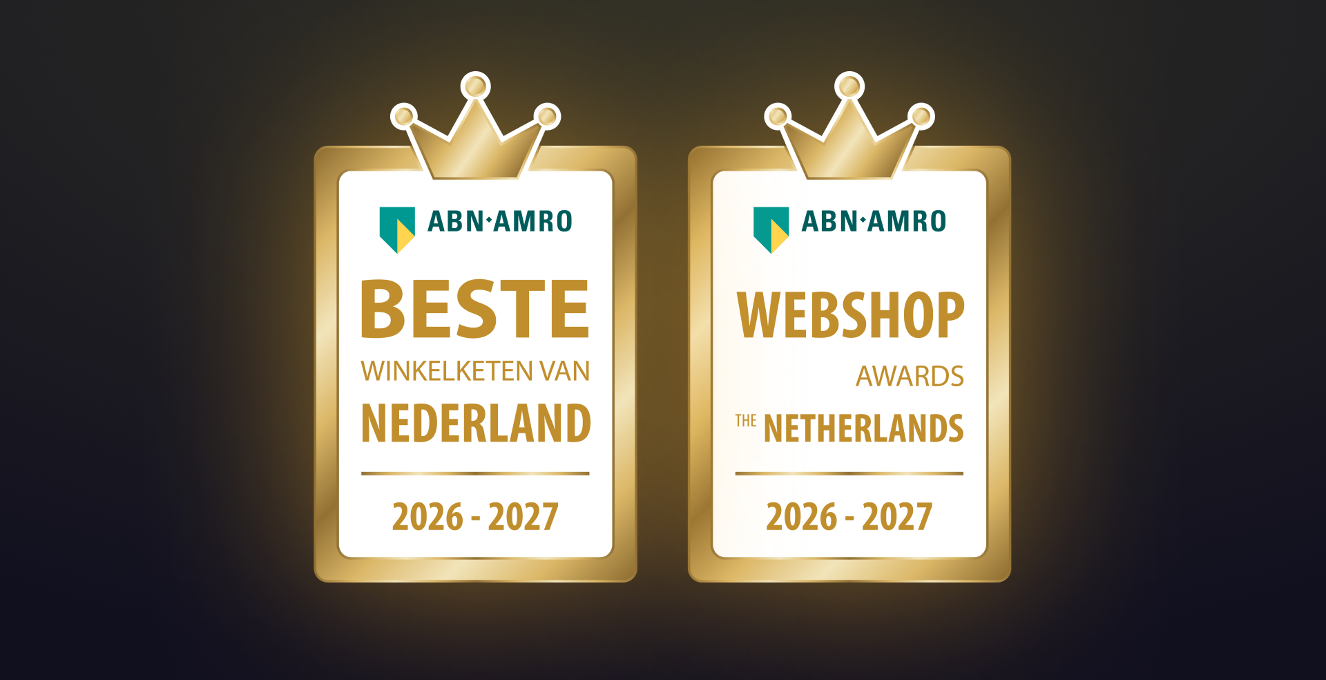 Twee gouden onderscheidingen van de ABN AMRO Awards Netherlands 2026–2027 met kroonsymbool, met vermelding van webshop en beste winkelketen van Nederland, weergegeven als een prestigieuze erkenning voor prestaties en klanttevredenheid – X²O badkamers