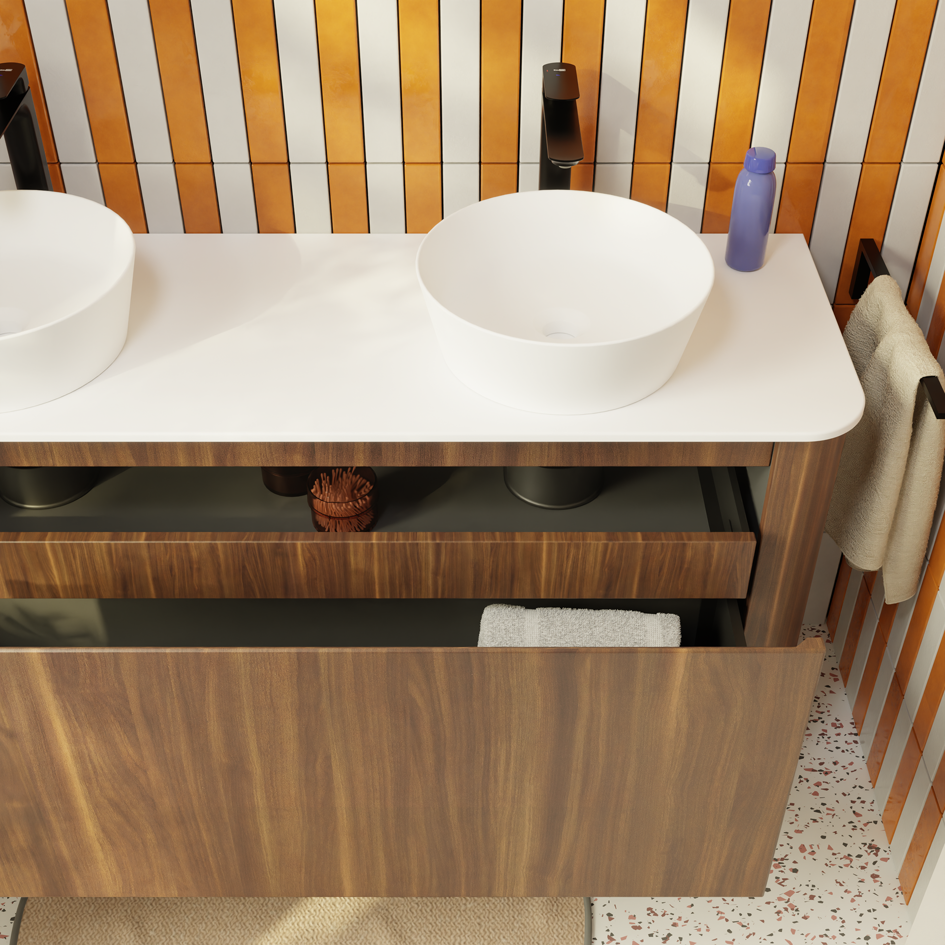 Houten badkamermeubel met open lade, witte opbouwkom, zwarte kraan en verticale oranje lattenwand met handdoek in x²o badkamers