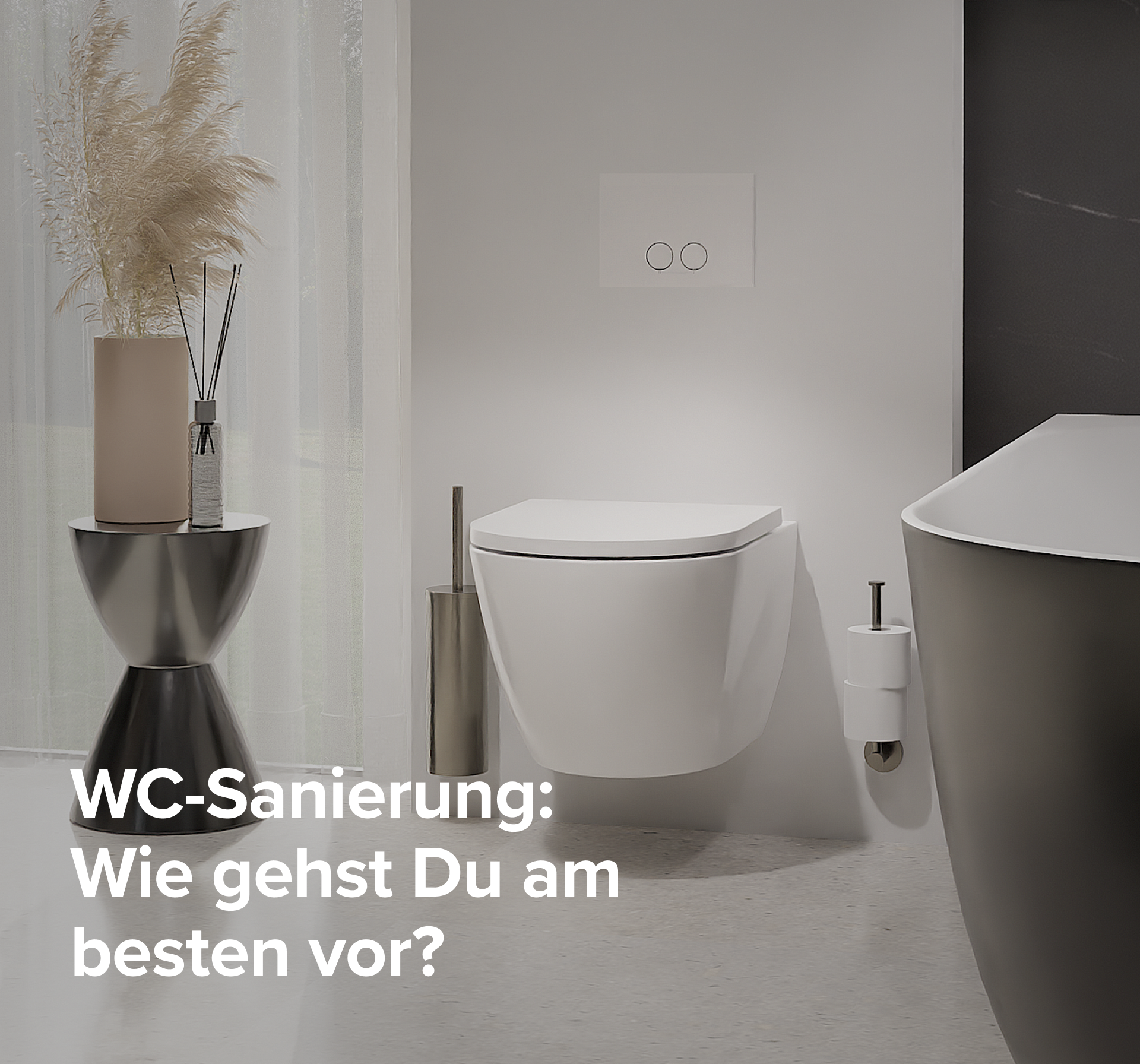 In dieser inspirierenden Szene von x²o Badezimmer siehst du einen modernen Toilettenbereich mit einem wandhängenden weißen WC, einer Toilettenbürste und einem Toilettenpapierhalter daneben sowie rechts eine freistehende Badewanne im minimalistischen Design. Links steht ein dekorativer Beistelltisch mit Kerze und Duftspender für eine warme Atmosphäre. Auf dem Bild steht der Text: „Een toilet renovatie: hoe pak je het aan?“.