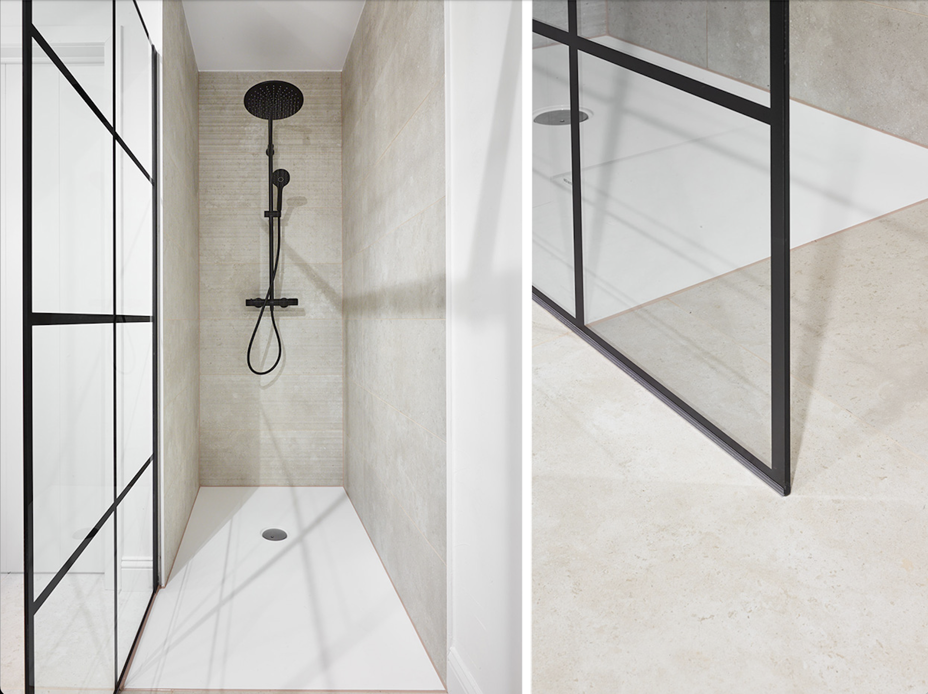 Douche à l'italienne élégante avec une pomme de douche noire et une paroi en verre