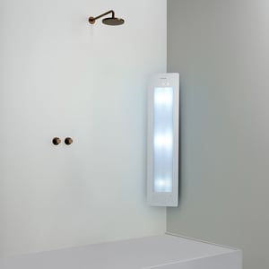 Sunshower Plus M d'angle en saillie en blanc avec lumière infrarouge et UV