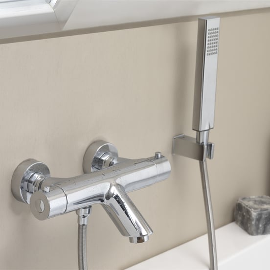 Blaufoss Titan Thermostat-Badewannenarmatur: Chrom glänzend