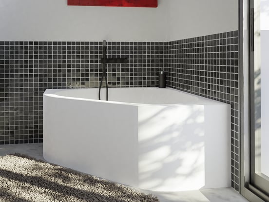 Luca Varess Idol baignoire d'angle gauche ou droite double 135 x 135 cm acrylique blanc mat