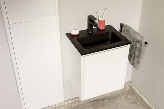 Storke Scuro enkele wastafel Mat Zwarte kwarts 45 x 35 cm