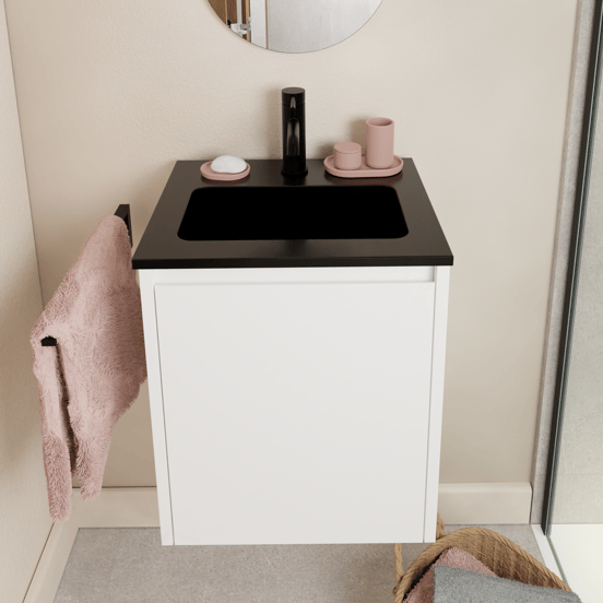 Storke Seda zwevend badkamermeubel 45 x 35 cm mat wit met Scuro enkele wastafel in kwarts mat zwart