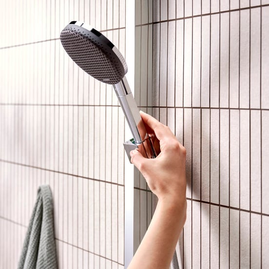 Hansgrohe Raindance Alive Q Showerpipe Duschsystem 210/340 1jet mit Ecosmart Showerselect Comfort, Chrom Glänzend