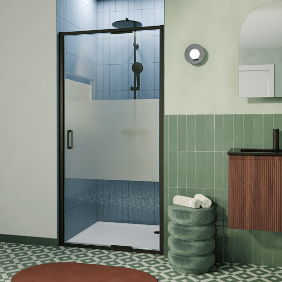 Luca Varess Vidor In porte pivotante 90 cm x 190 cm verre transparent avec bande matte profil noir mat