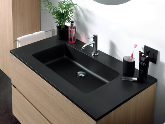 Storke Scuro plan simple quartz mat 85 x 52 cm