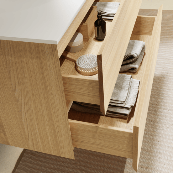 Balmani Mitra zwevend badmeubel 150 x 55 cm naturel eiken met Stretto enkel of dubbel wastafelblad in solid surface mat wit