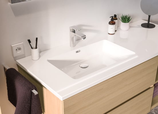 Storke Diva asymmetrisch linkse wastafel glanzend composiet marmer 130 x 52 cm combinatie kast 45 cm