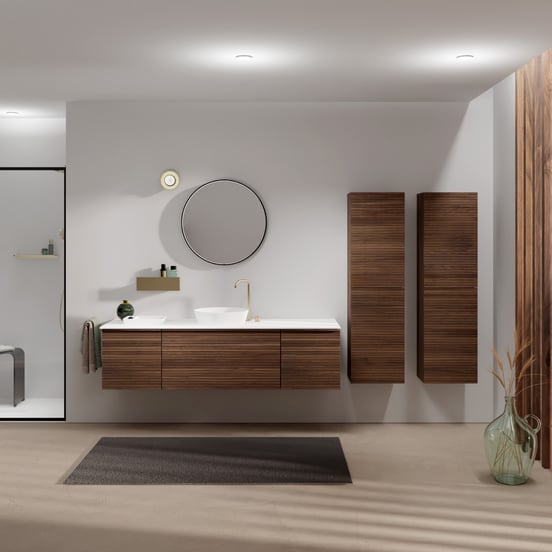 Balmani Forma hängendes Möbelstück Set: 180 x 55 cm, Amerikanischer Nussbaum, mit Stretto Einzel- oder Doppel Waschtischplatte, Solid Surface, Weiß matt, Horizontale symmetrische gerade Rippe