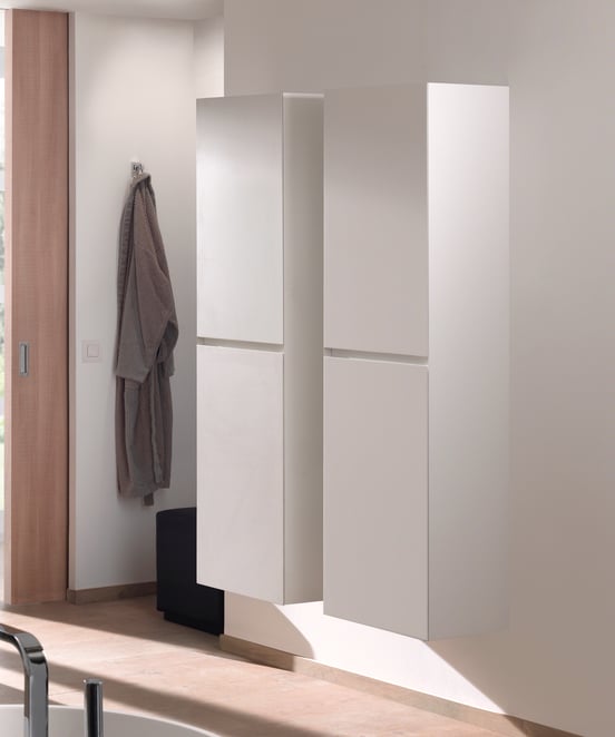 Balmani Mitra/Idra Badhochschrank: Hängend, Weiß matt, 45 x 35 x 169 cm