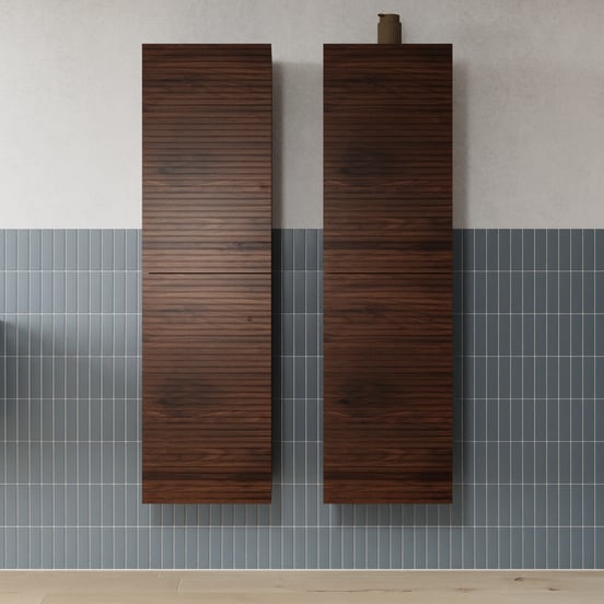 Balmani Forma Badhochschrank: Hängend, horizontale Rippen, Amerikanischer Nussbaum, 42 x 30 x 150 cm