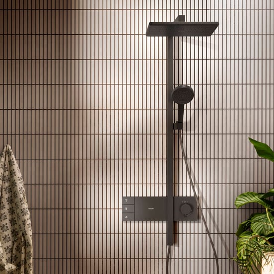 Hansgrohe Raindance Alive Q Showerpipe Duschsystem 210/340 2jets mit Ecosmart Showerselect Comfort, Brushed Black Chrome