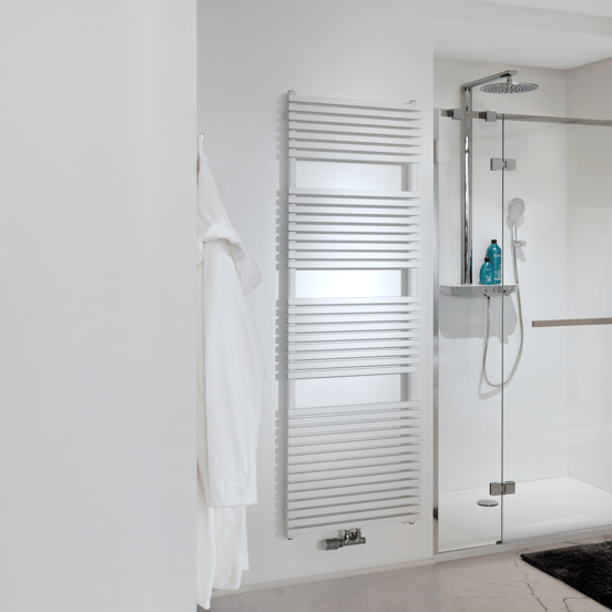 Vipera Vesuvio enkele handdoekradiator 60 x 180 cm centrale verwarming mat wit zij- en middenaansluiting 1.469W