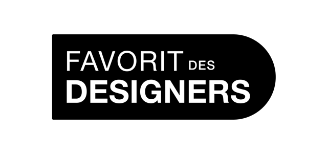 Schwarzes Label von x²o Badezimmer mit weißem Text „Favorit des Designers“. Dieses Label zeigt eine Designempfehlung.