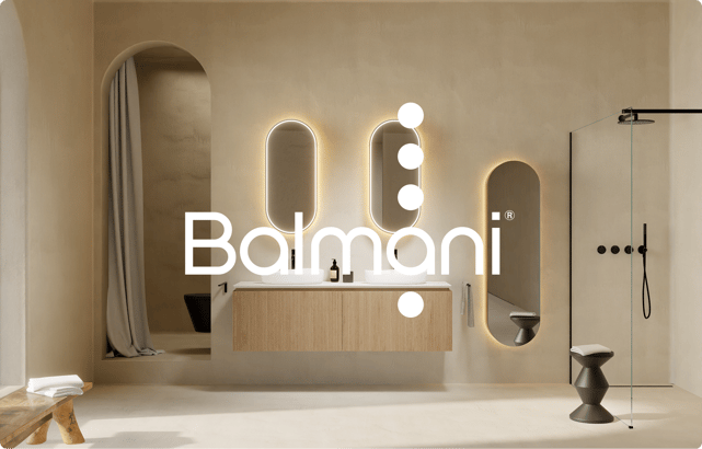 Salle de bains luxueuse chez x²o salles de bains, avec un intérieur beige moderne. Un meuble-lavabo suspendu en bois avec deux vasques blanches et robinets noirs occupe le centre. Trois miroirs ovales avec éclairage chaud sont fixés au mur. À droite, une douche italienne avec commandes noires et une douche de tête noire. Un banc en bois avec des serviettes pliées se trouve à gauche. Une ambiance élégante et raffinée.