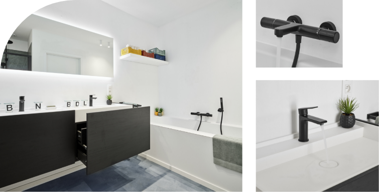 Installation de douche industrielle de x²o salles de bains avec une douche à l’italienne noire, une douche pluie et une douchette noires, une paroi de douche en verre avec profilés noirs et des carreaux muraux gris aspect pierre naturelle.