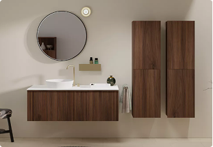 Modern houten badkamermeubel van X2O badkamers met ronde spiegel en gouden kraan, ideaal voor badkamermeubel Black Friday deals.	