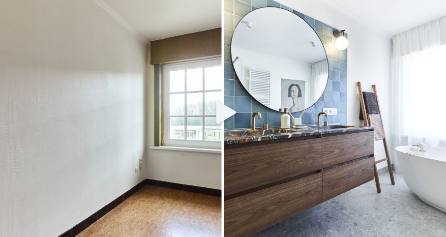 À gauche une pièce vide avec une fenêtre, à droite une salle de bains avec un lavabo, des robinets dorés et une baignoire îlot.